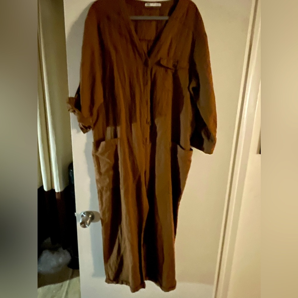Jumpsuit with sleeves
